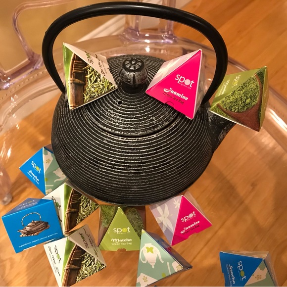 Teavana Kitchen Cast Iron Traditional Tea Pot With Bonus Variety Of